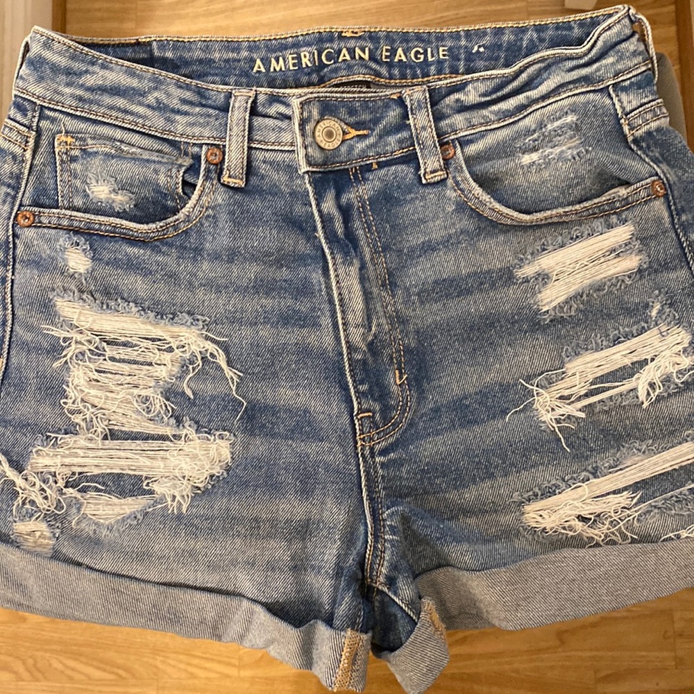 Women’s American Eagle Jean Shorts Size 6